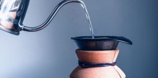Don’t throw away coffee grounds! You can use it for these 7 household chores